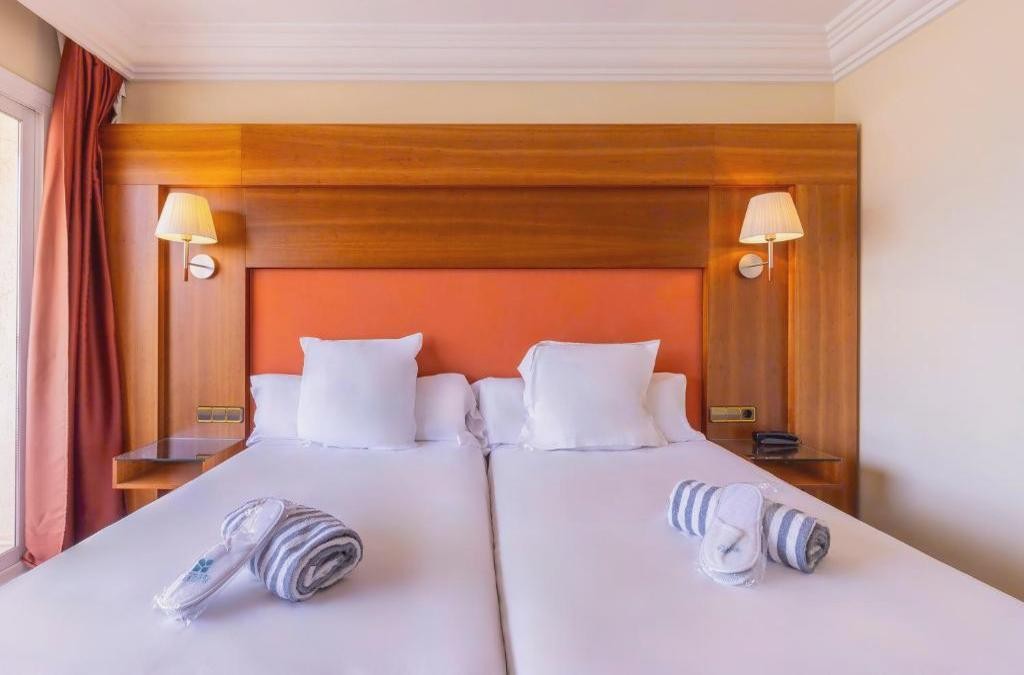 Hotel Portomagno 4*- Roquetas de Mar - Moon Dreams Portomagno