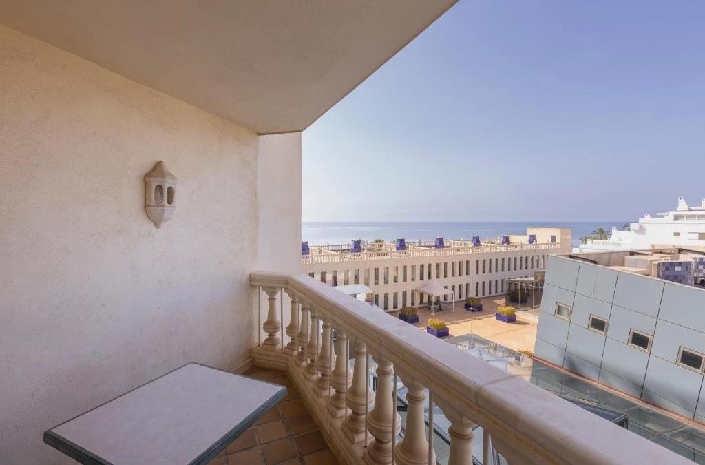 Hotel Portomagno 4*- Roquetas de Mar - Moon Dreams Portomagno