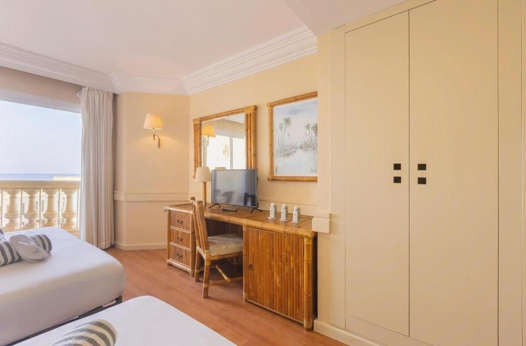Hotel Portomagno 4*- Roquetas de Mar - Moon Dreams Portomagno
