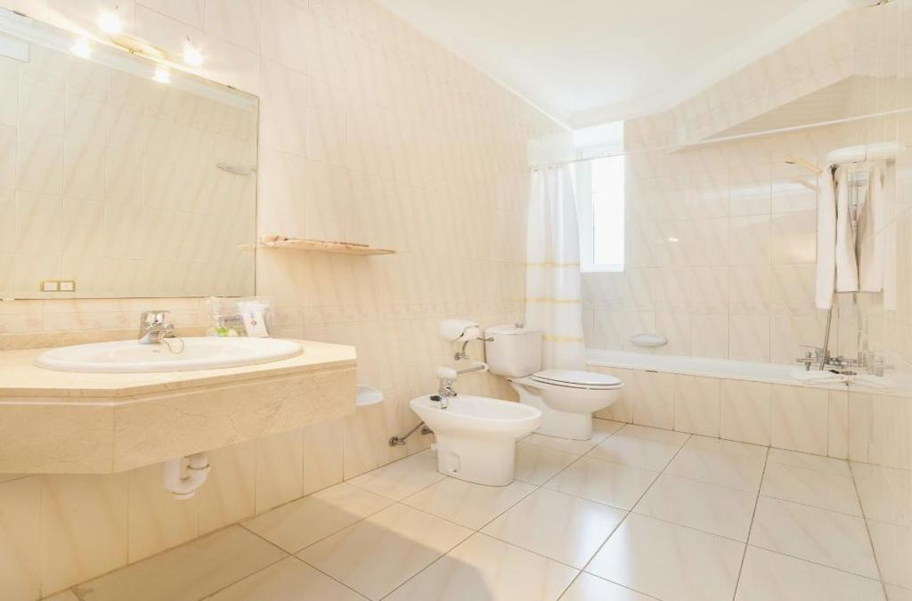 Hotel Globales Reina Cristina 4* - Tarifa Cádiz