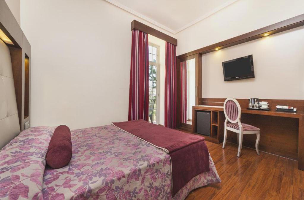 Hotel Globales Reina Cristina 4* - Tarifa Cádiz