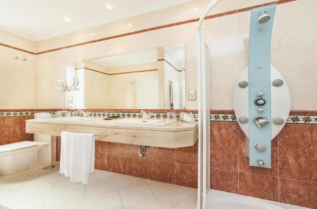 Hotel Globales Reina Cristina 4* - Tarifa Cádiz - Globales Reina Cristina