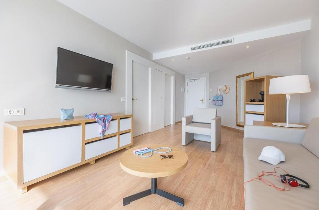 Benalmádena: stay at a 4-star hotel - Estival Torrequebrada