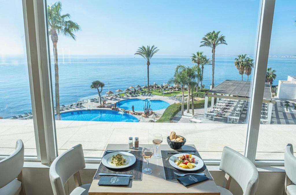 Benalmádena: stay at a 4-star hotel - Estival Torrequebrada
