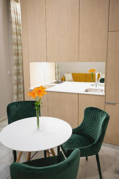 Apartamentos Plazuela del Carbón Suites - Cadiz South of Spain