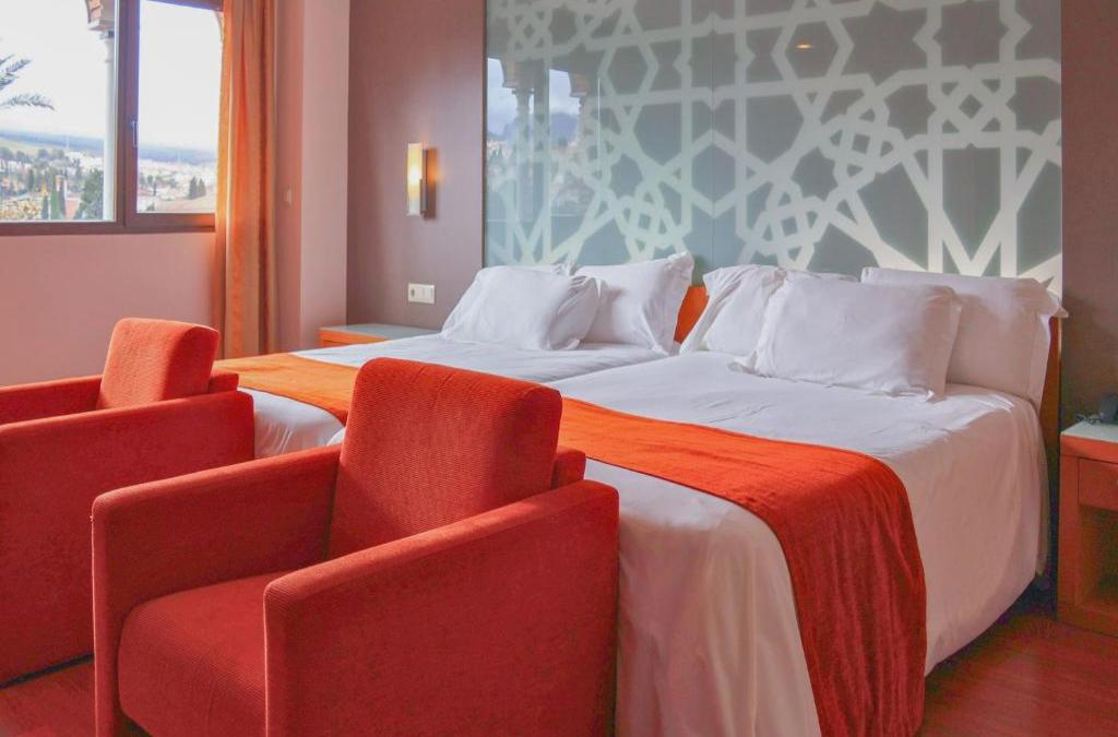 Relaxe com estilo perto de Granada: spa, jardins e cultura