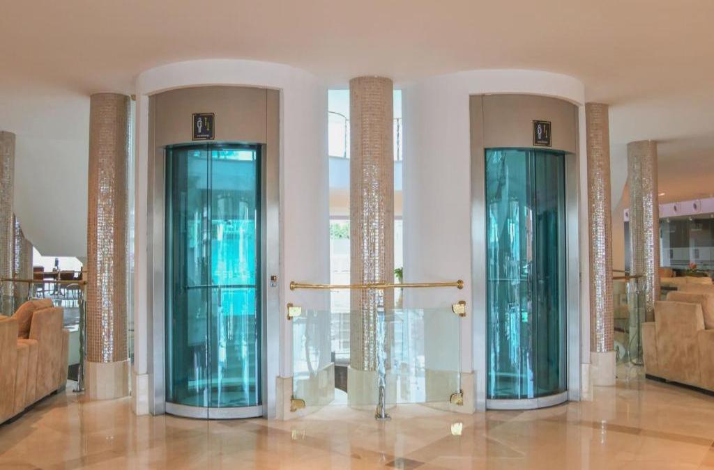 Relaxe com estilo perto de Granada: spa, jardins e cultura - Hotel Granada Palace