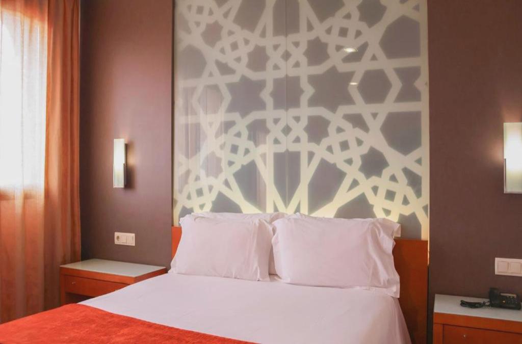 Relaxe com estilo perto de Granada: spa, jardins e cultura