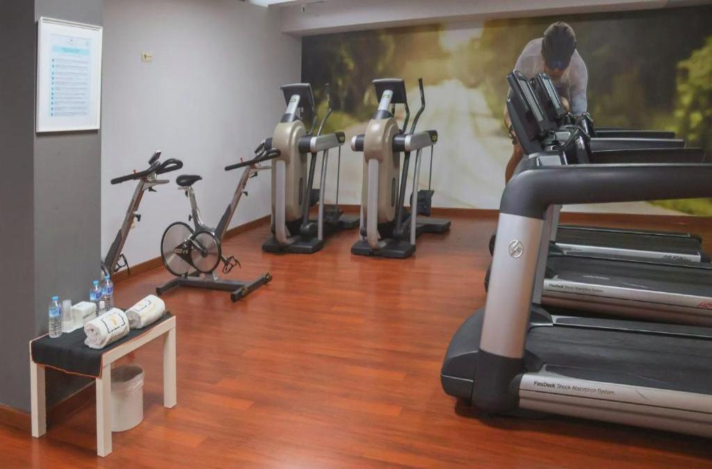 Relaxe com estilo perto de Granada: spa, jardins e cultura - Hotel Granada Palace