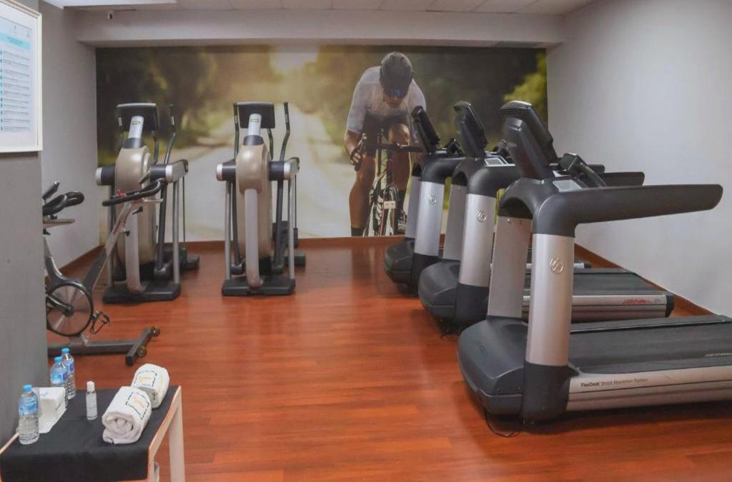 Relaxe com estilo perto de Granada: spa, jardins e cultura - Hotel Granada Palace