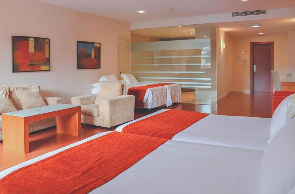 Relaxe com estilo perto de Granada: spa, jardins e cultura - Hotel Granada Palace