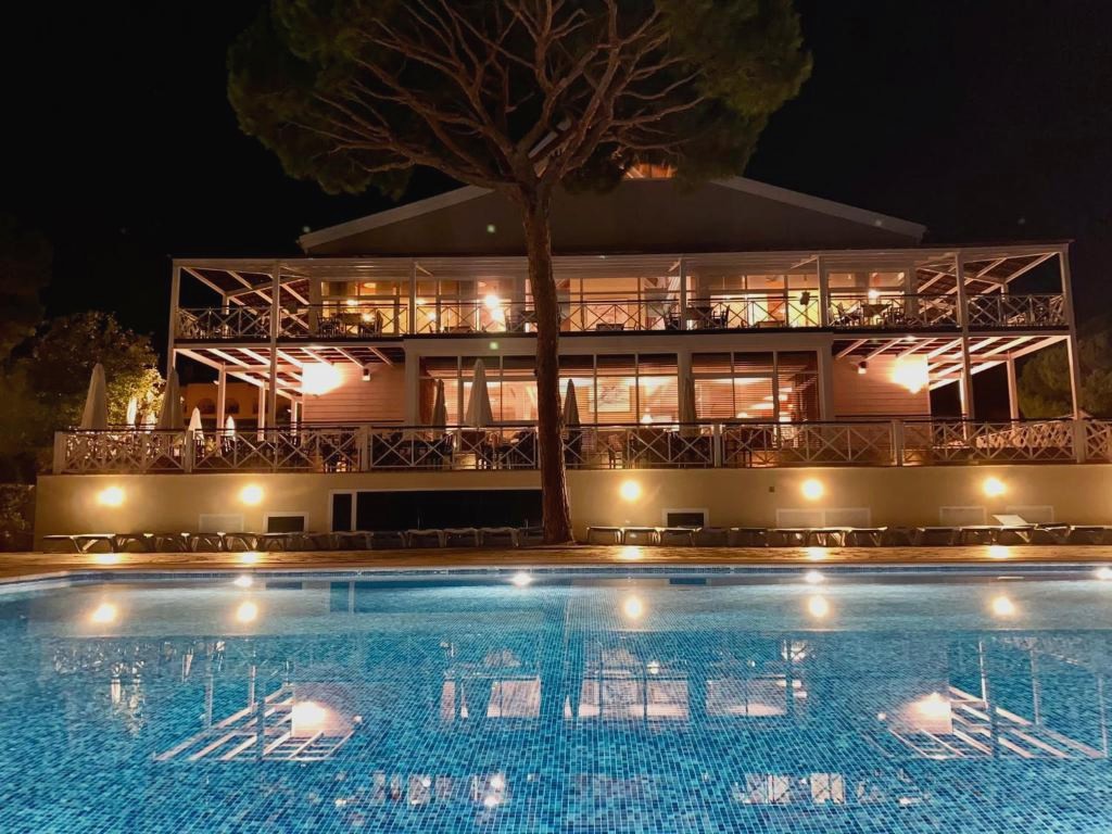 Hotel Nuevo Portil Golf