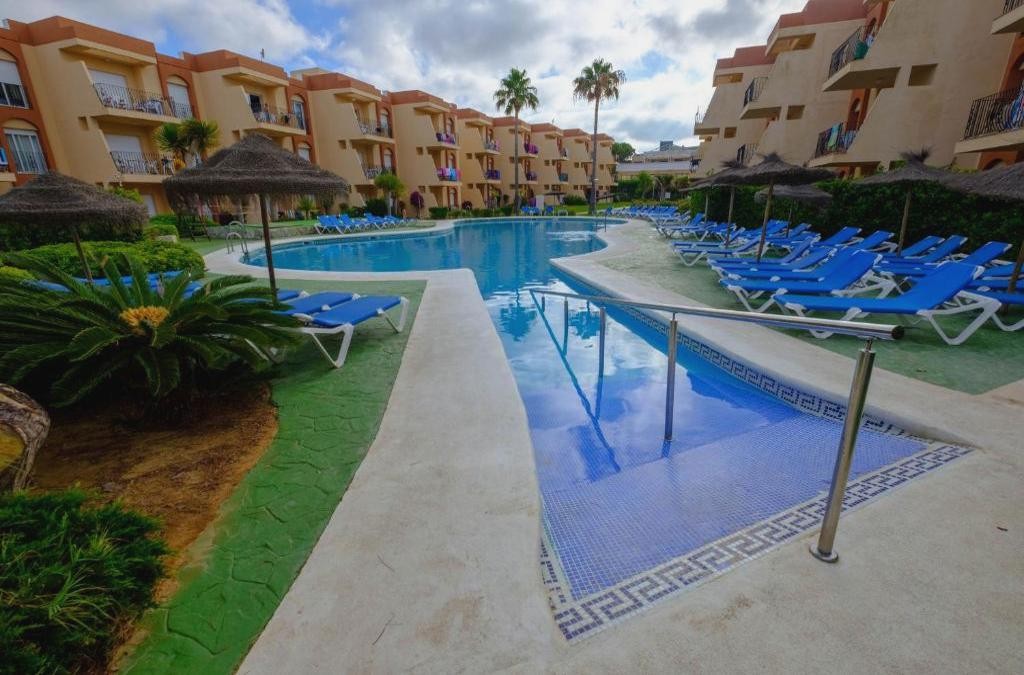 Strandtage und Familienerlebnisse in Sancti Petri - Aparthotel Las Dunas