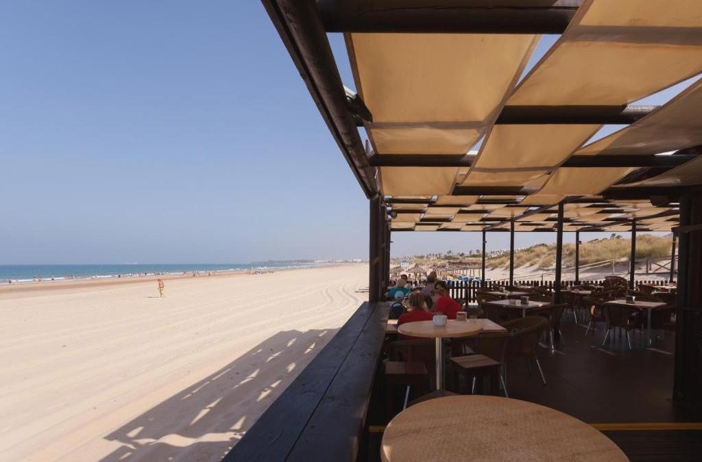 Strandtage und Familienerlebnisse in Sancti Petri - Aparthotel Las Dunas