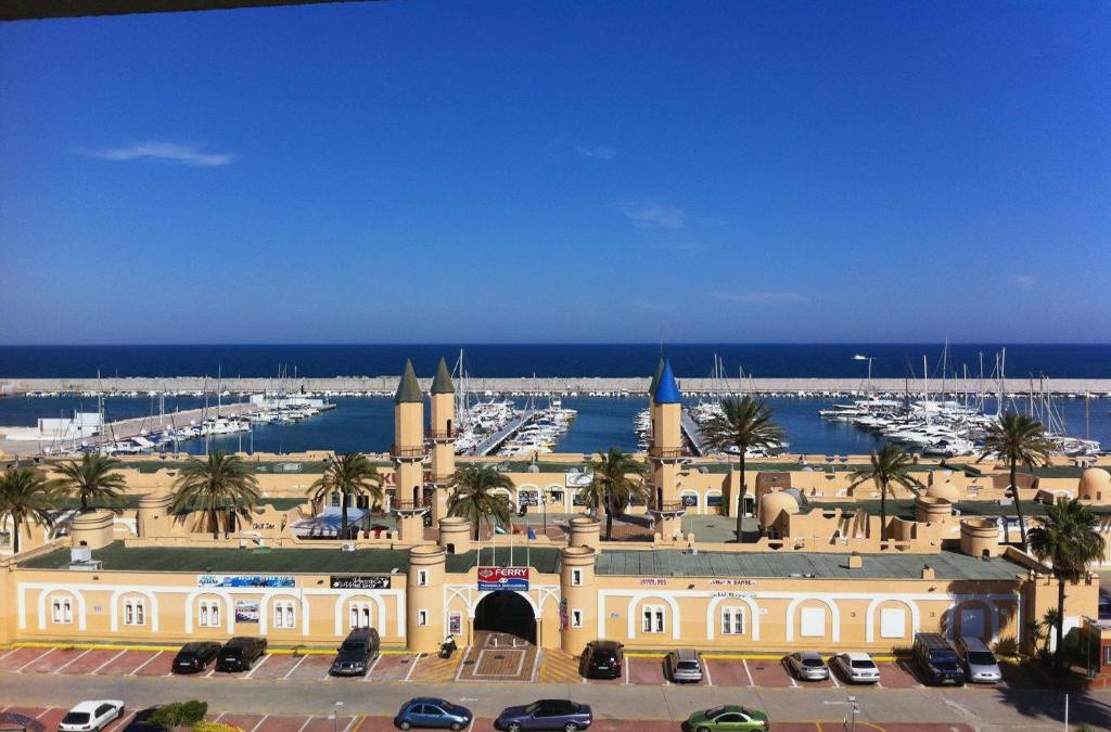 Seaside stay in Fuengirola - Hotel Apartamentos Pyr Fuengirola