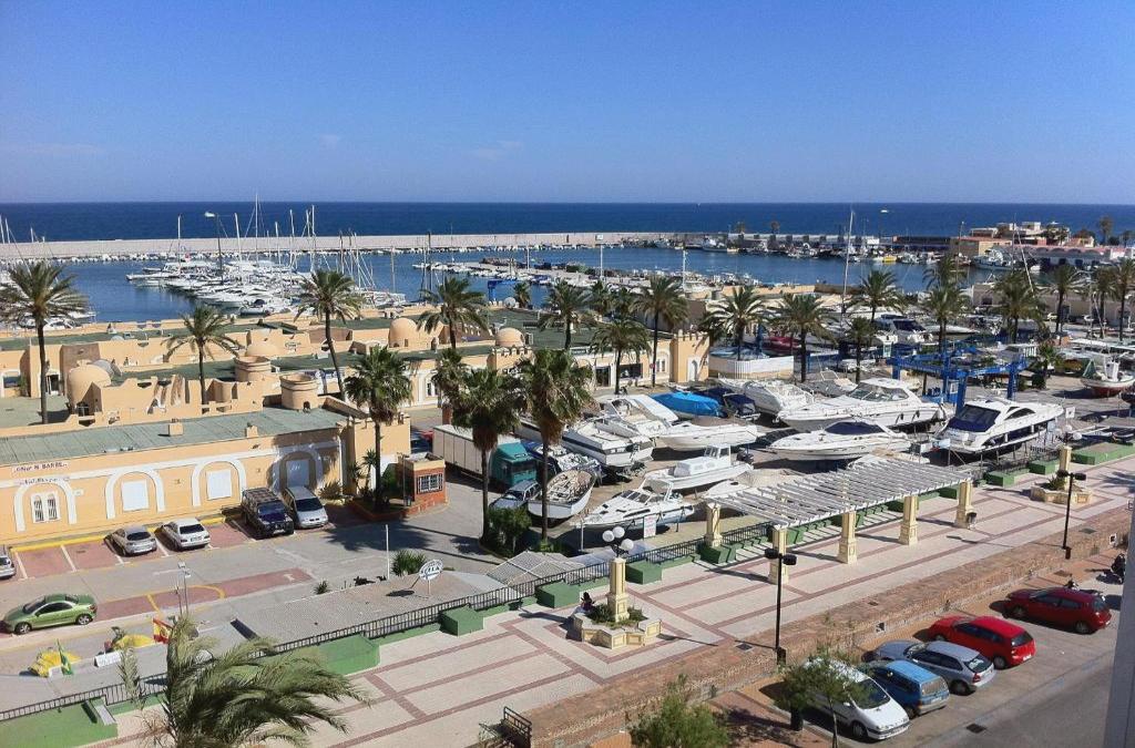 Seaside stay in Fuengirola - Hotel Apartamentos Pyr Fuengirola