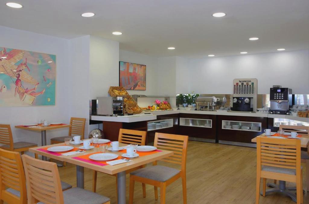 Seaside stay in Fuengirola - Hotel Apartamentos Pyr Fuengirola