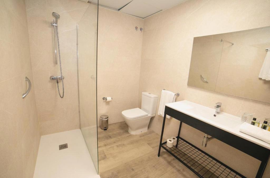 Seaside stay in Fuengirola - Hotel Apartamentos Pyr Fuengirola