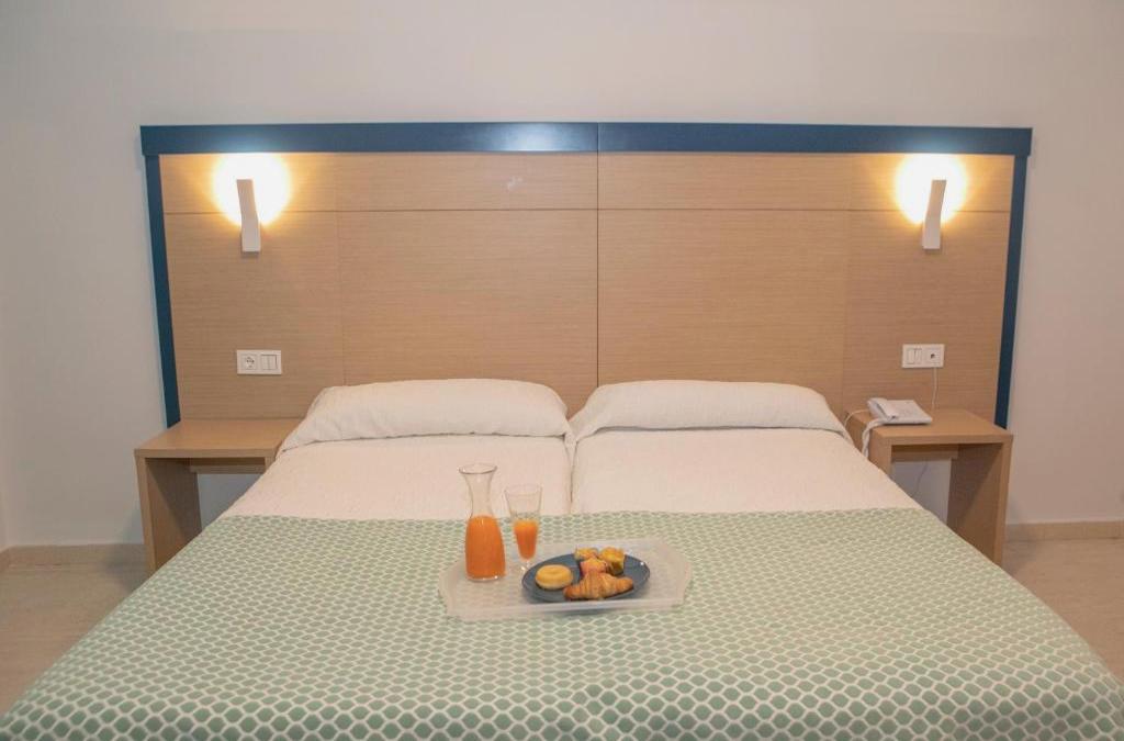 Seaside stay in Fuengirola - Hotel Apartamentos Pyr Fuengirola