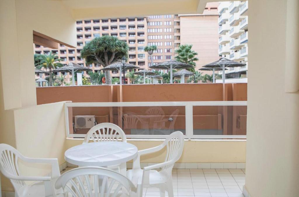 Seaside stay in Fuengirola - Hotel Apartamentos Pyr Fuengirola