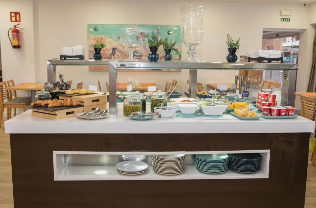 Seaside stay in Fuengirola - Hotel Apartamentos Pyr Fuengirola