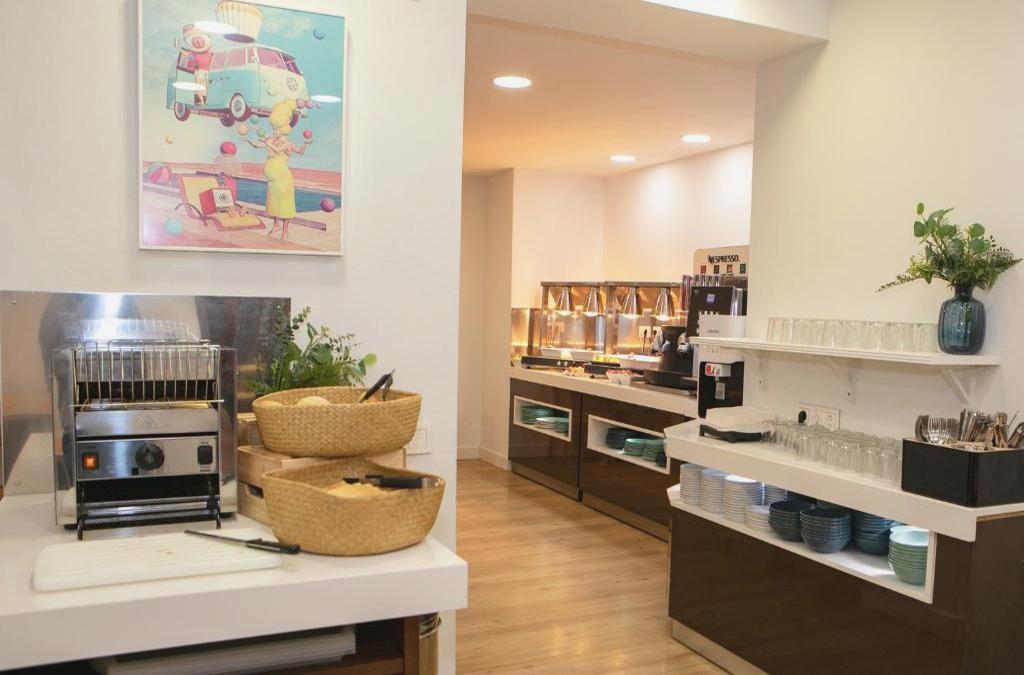 Seaside stay in Fuengirola - Hotel Apartamentos Pyr Fuengirola