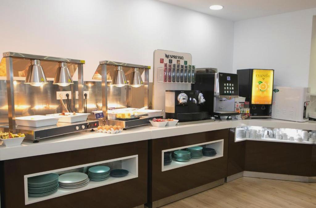 Seaside stay in Fuengirola - Hotel Apartamentos Pyr Fuengirola