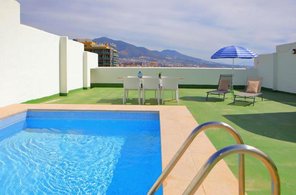 Seaside stay in Fuengirola - Hotel Apartamentos Pyr Fuengirola