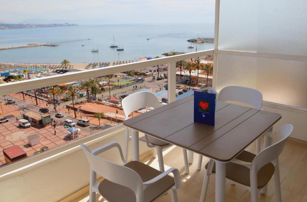 Seaside stay in Fuengirola - Hotel Apartamentos Pyr Fuengirola