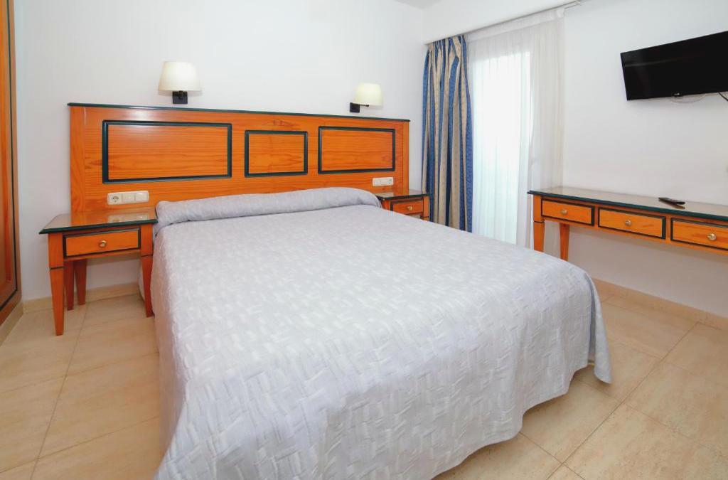 Seaside stay in Fuengirola - Hotel Apartamentos Pyr Fuengirola