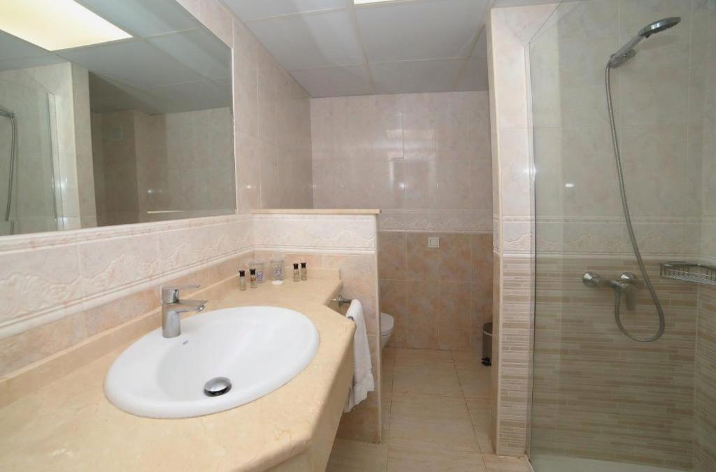 Seaside stay in Fuengirola - Hotel Apartamentos Pyr Fuengirola