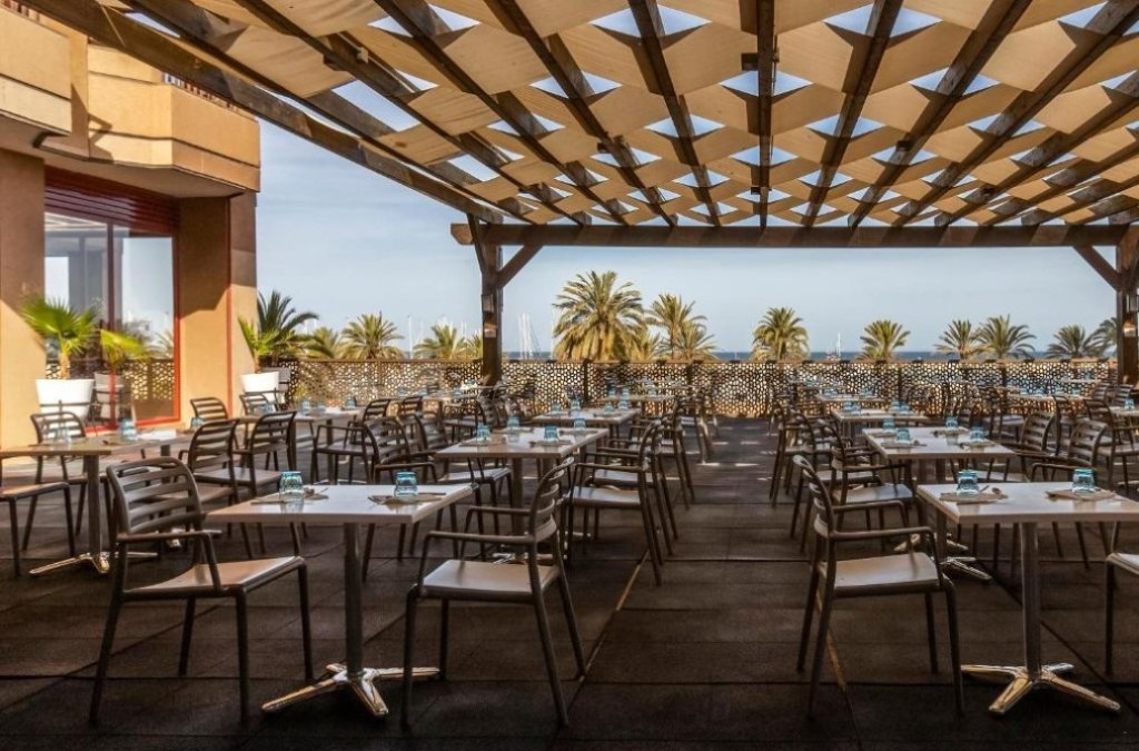 Fuengirola, l’art de vivre en bord de mer - Las Palmeras Affiliated by FERGUS