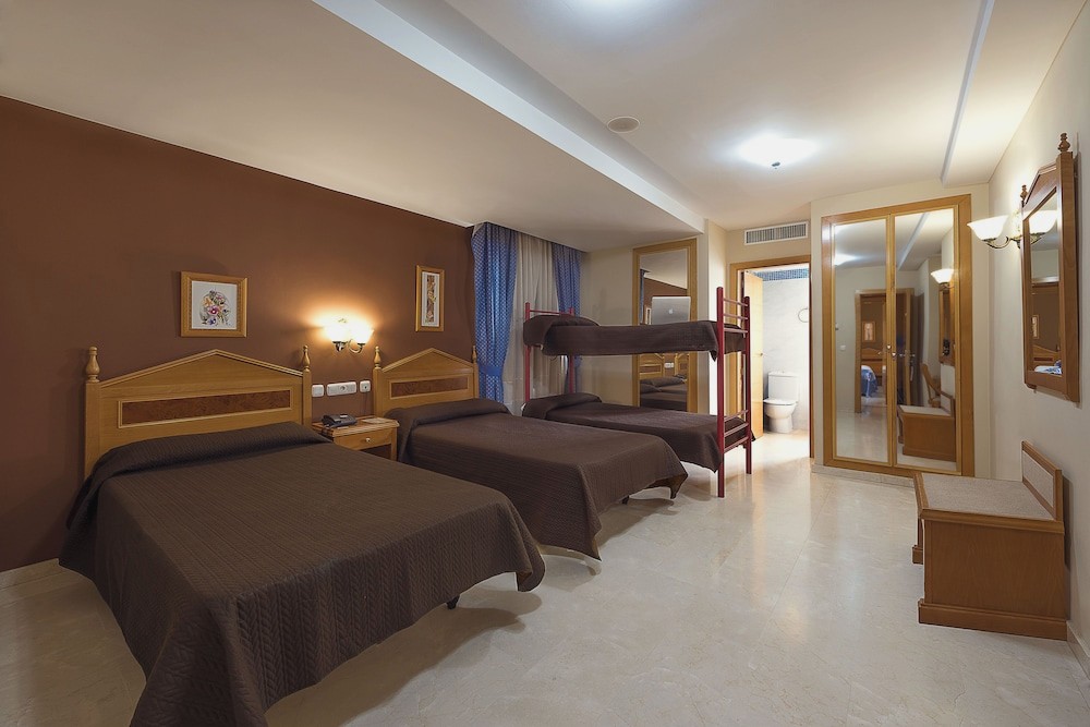 Hotel NS Albolut