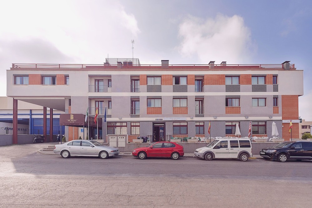 Hotel NS Albolut