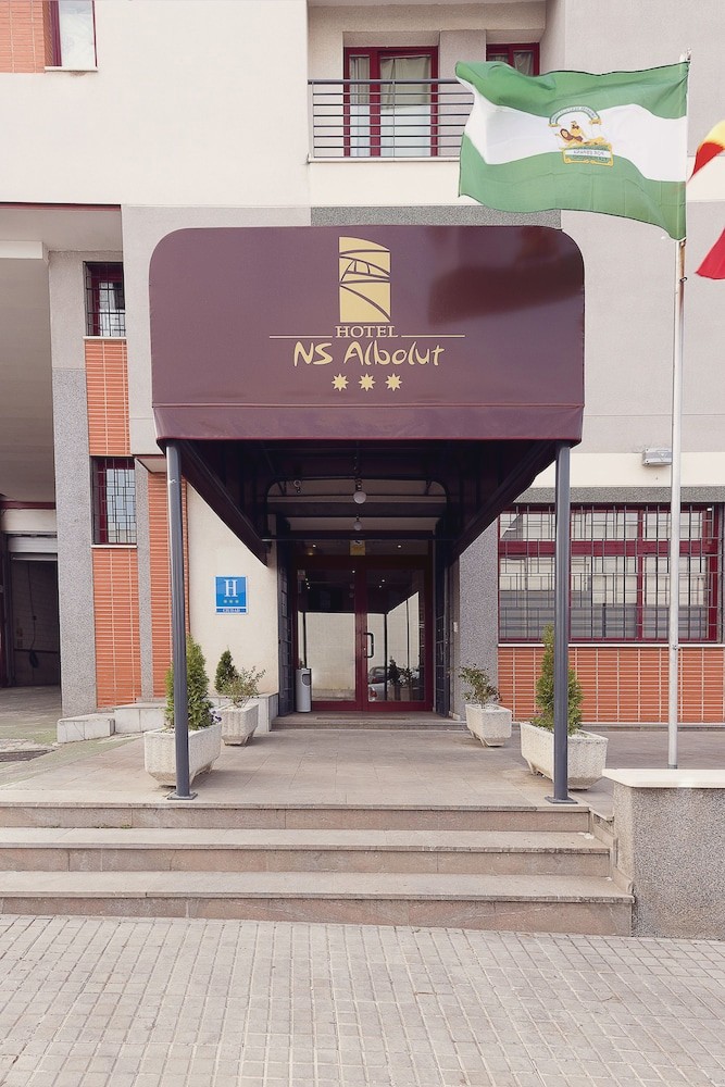 Hotel NS Albolut