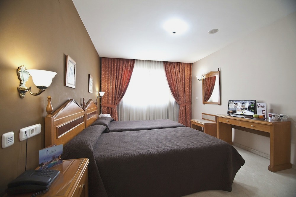Hotel NS Albolut