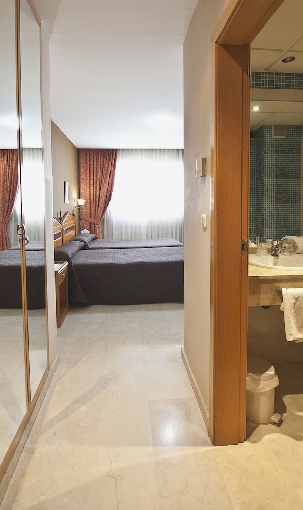 Hotel NS Albolut