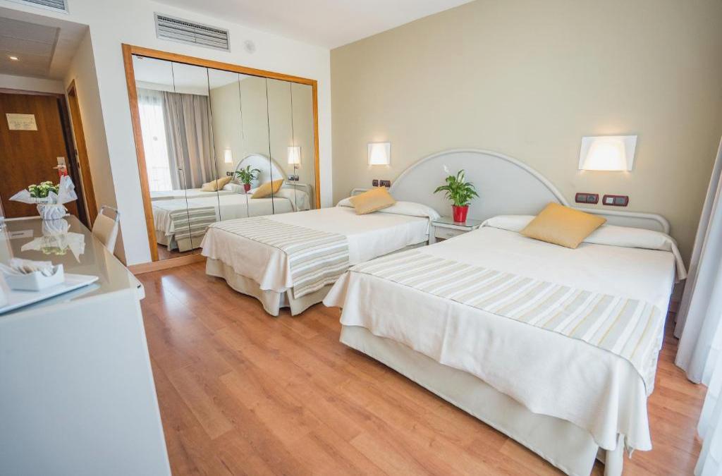 La Cala de Mijas: your perfect beach break on the sunny Costa del Sol - Gran Hotel Costa del Sol