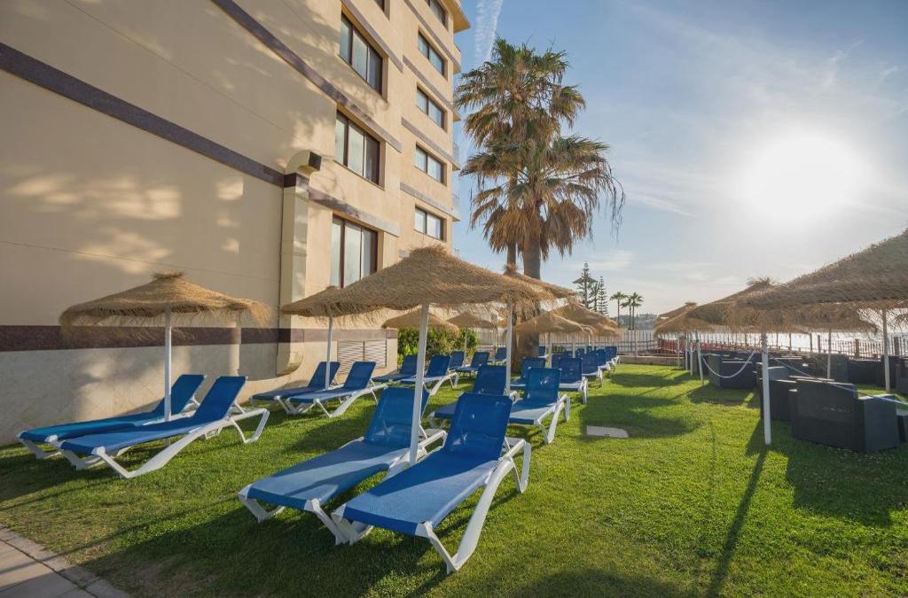 La Cala de Mijas: your perfect beach break on the sunny Costa del Sol