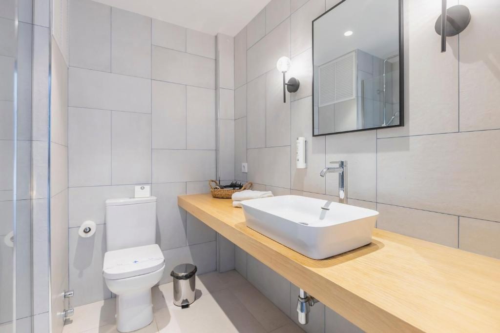 Discover the wonders of Malaga with this beachfront hotel - Soho Boutique Hotel Las Vegas