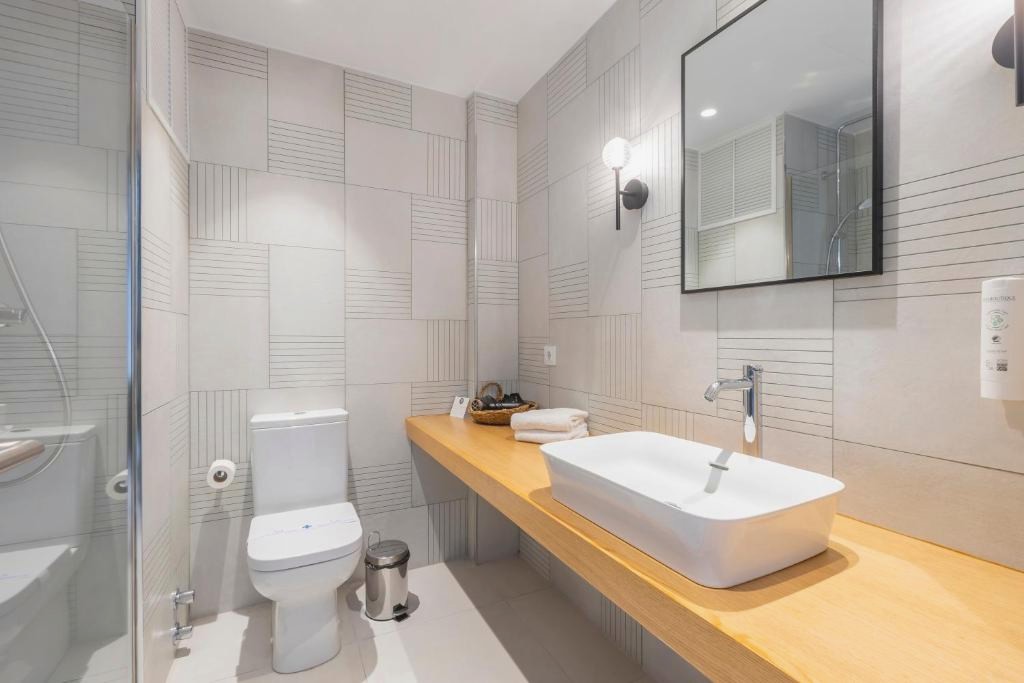 Discover the wonders of Malaga with this beachfront hotel - Soho Boutique Hotel Las Vegas