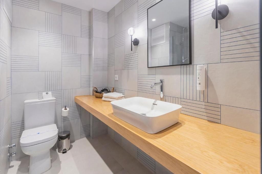 Discover the wonders of Malaga with this beachfront hotel - Soho Boutique Hotel Las Vegas