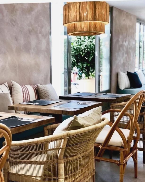 Discover the wonders of Malaga with this beachfront hotel