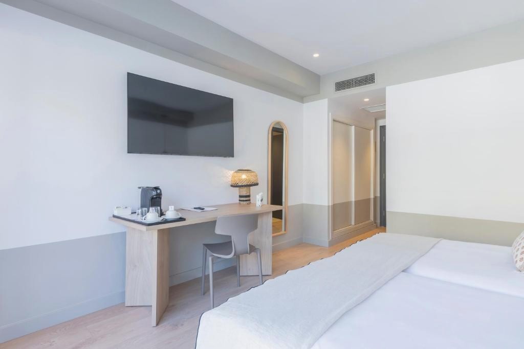 Discover the wonders of Malaga with this beachfront hotel - Soho Boutique Hotel Las Vegas