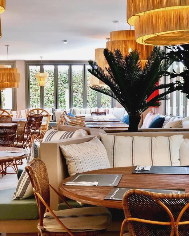 Discover the wonders of Malaga with this beachfront hotel