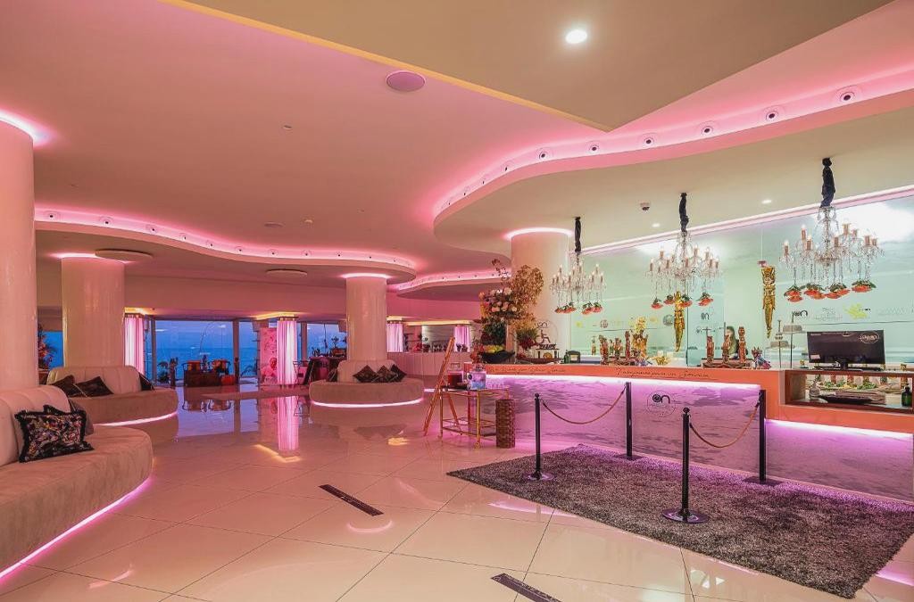 On Hotels Oceanfront Adults Designed