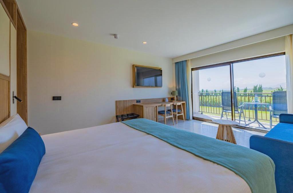 Impressive Playa Granada Golf