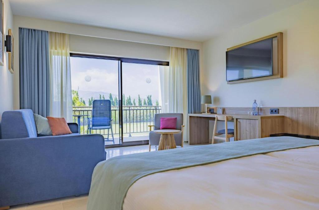 Impressive Playa Granada Golf