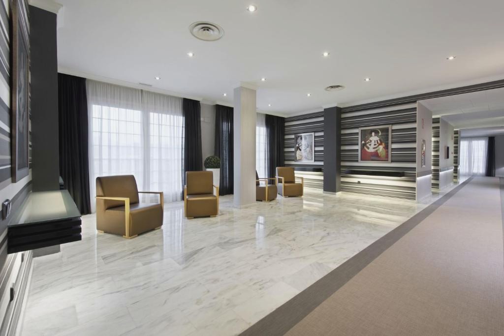 Elba Motril Beach & Business Hotel