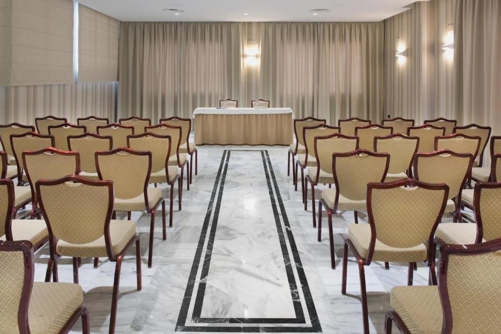 Elba Motril Beach & Business Hotel